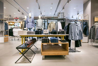 H&M邢臺店盛大開業(yè) 國際時尚新風尚助力邢臺消費升級